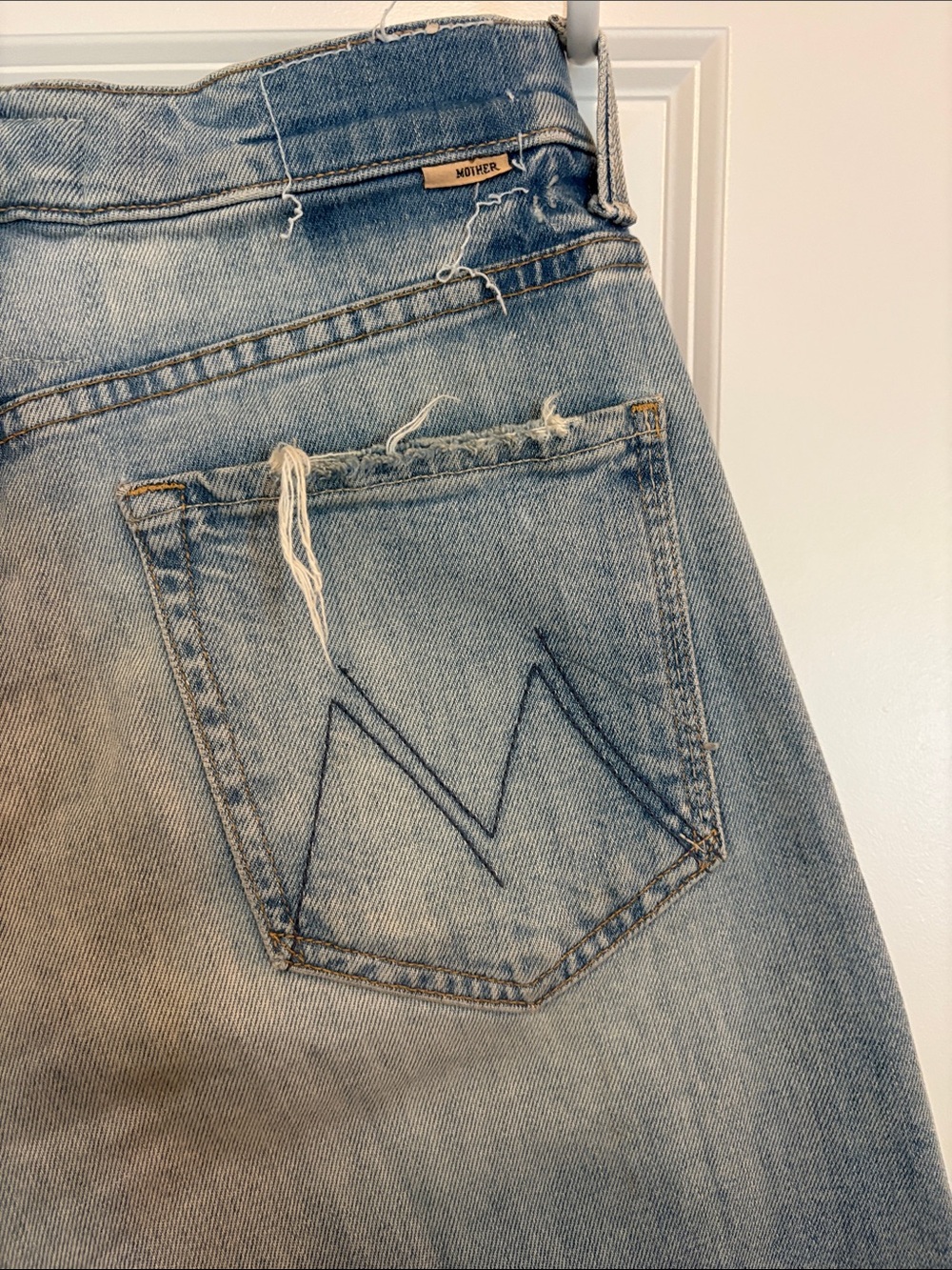 MOTHER Light Wash Relaxed Jeans - Picture 5 of 5